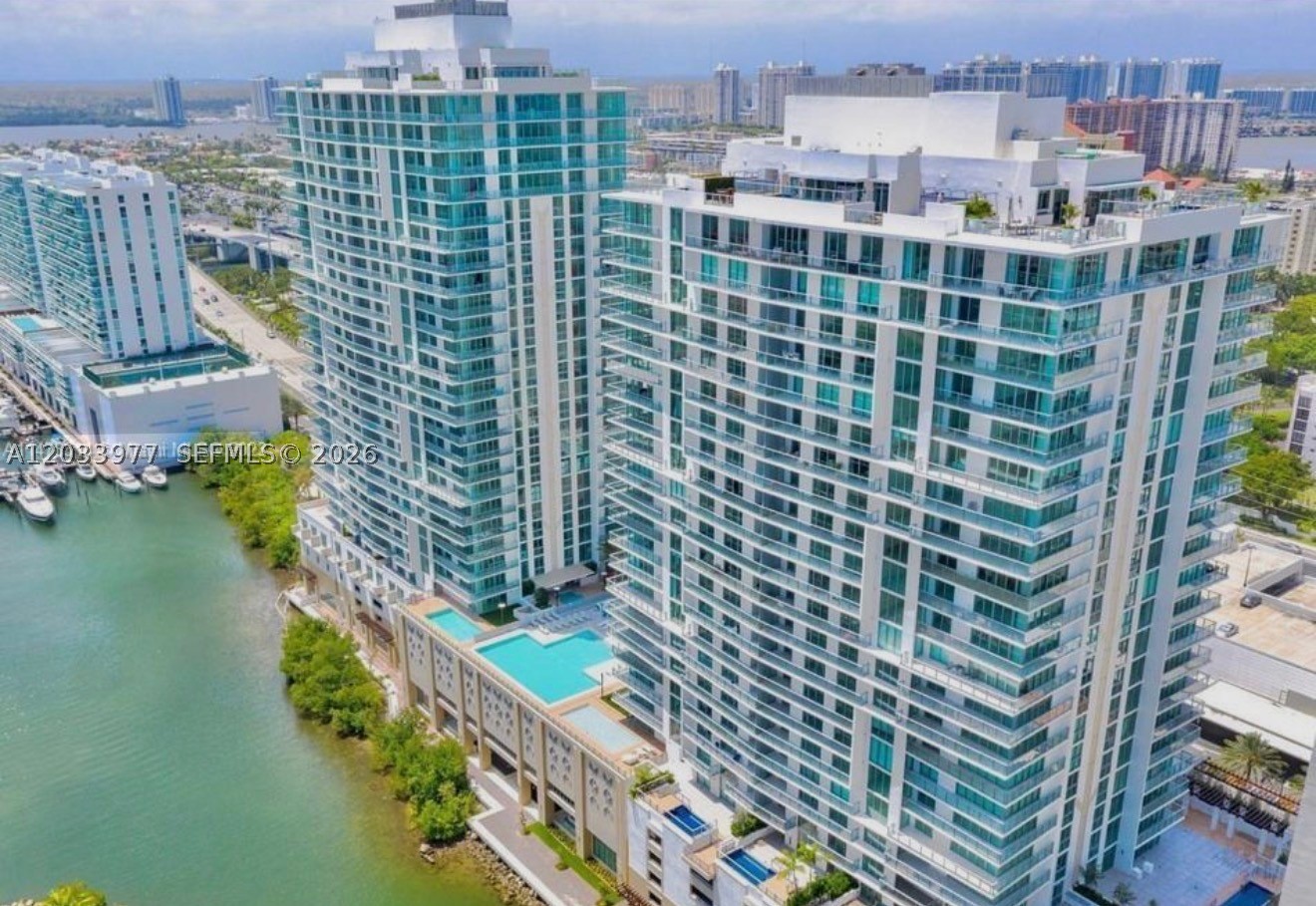Sunny Isles Beach photo 2