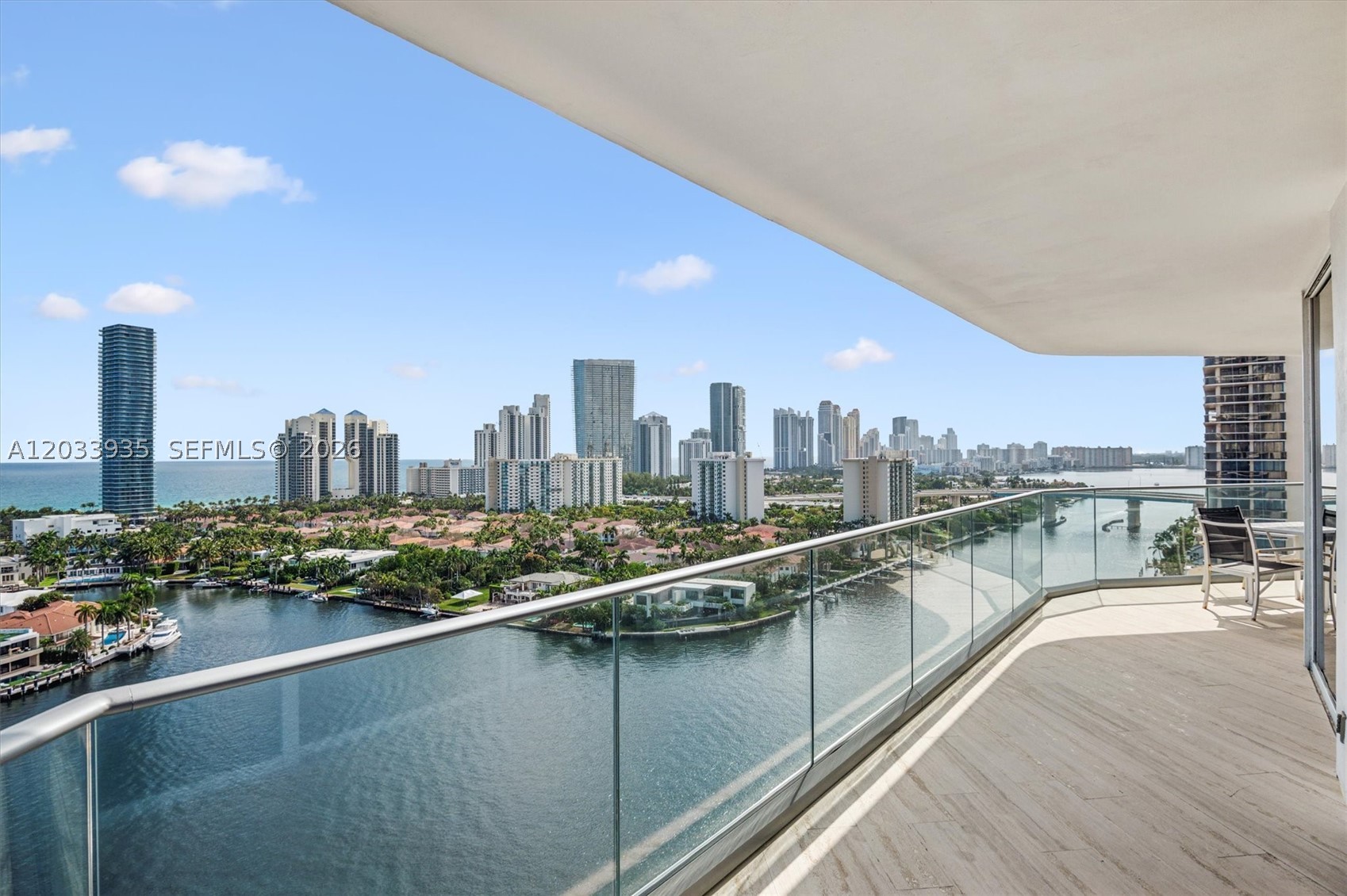 Aventura photo 3