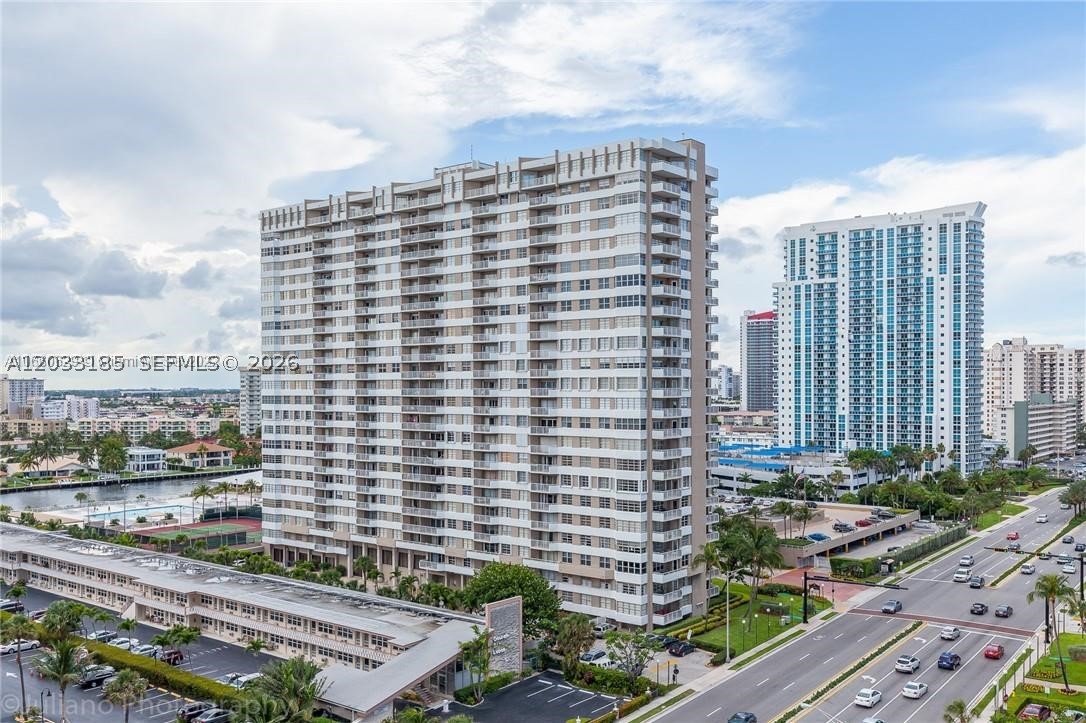 Hallandale Beach photo 4
