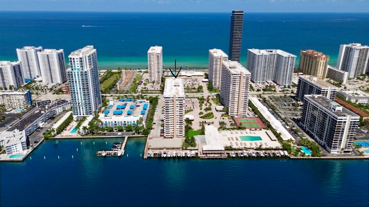 Hallandale Beach photo 1