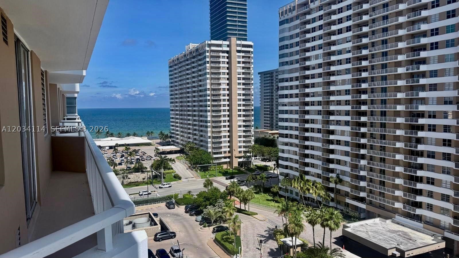 Hallandale Beach photo 2