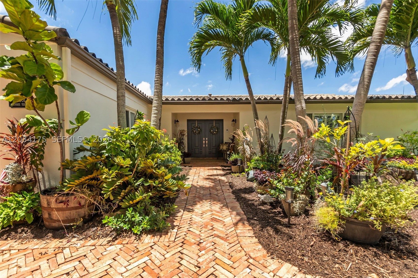 Miami Lakes photo 3