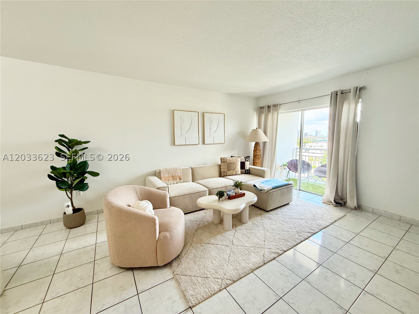 Sunny Isles Beach photo 2