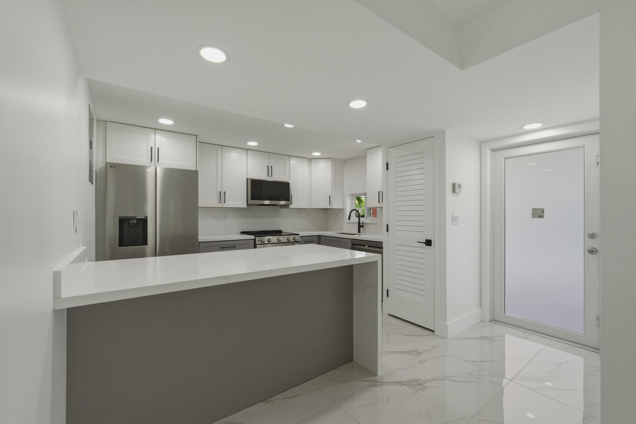 Pembroke Pines photo 1