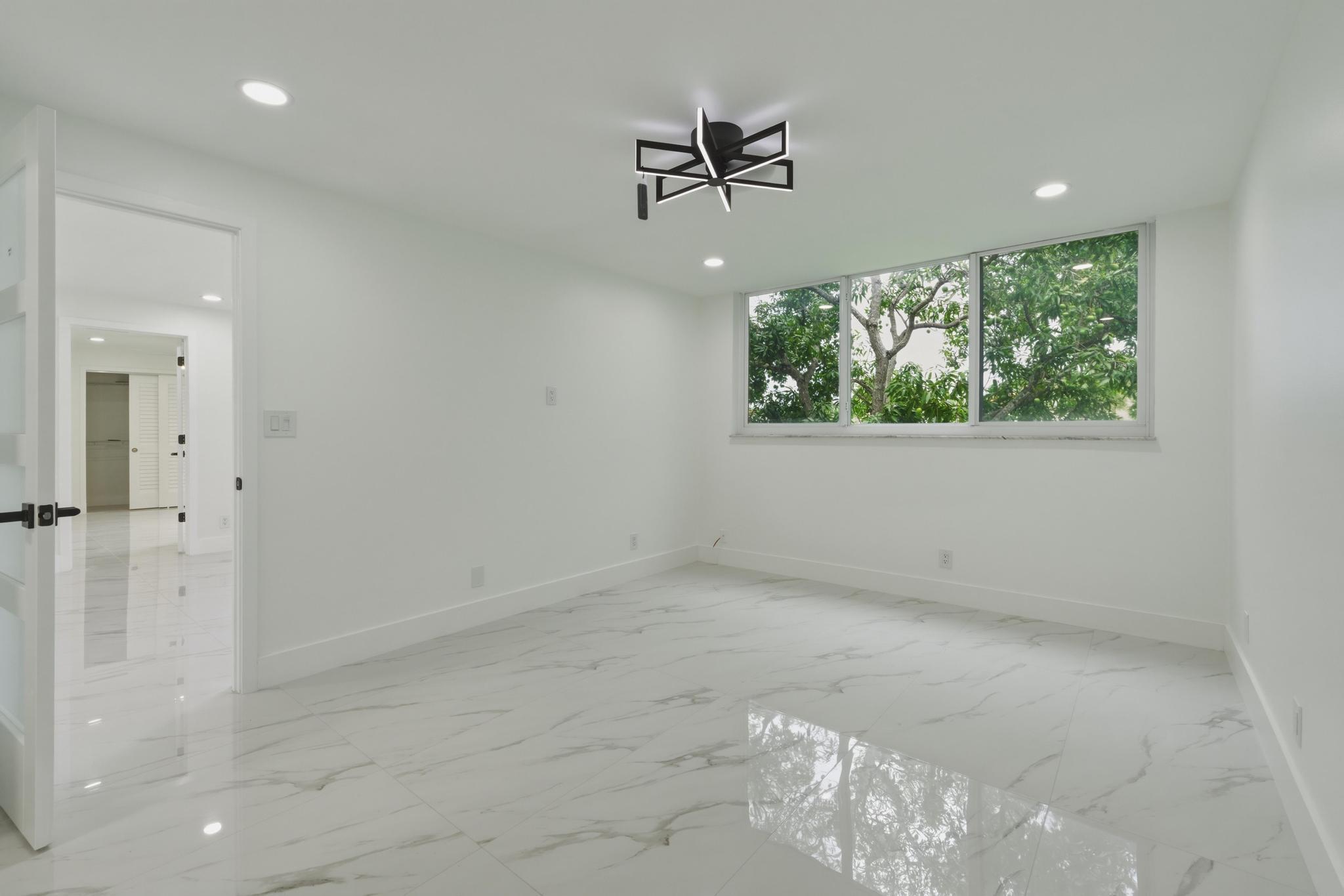 Pembroke Pines photo 3