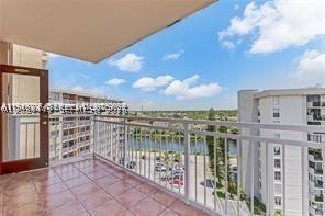North Miami Beach photo 1