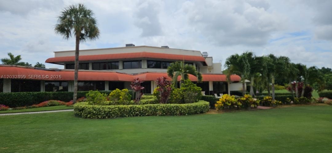 Pembroke Pines photo 2