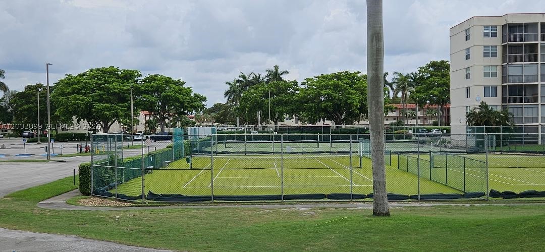 Pembroke Pines photo 4