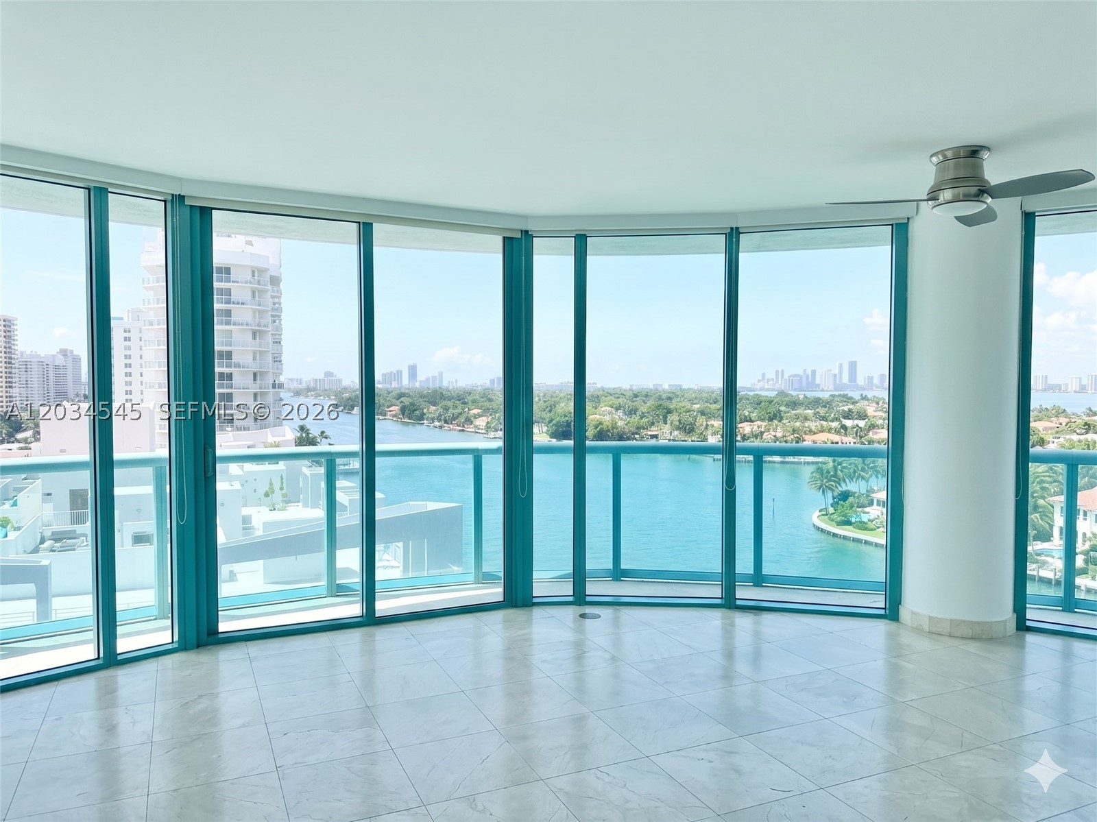 Miami Beach photo 2