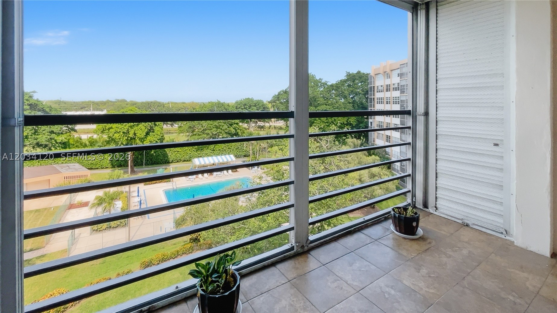 Pembroke Pines photo 2
