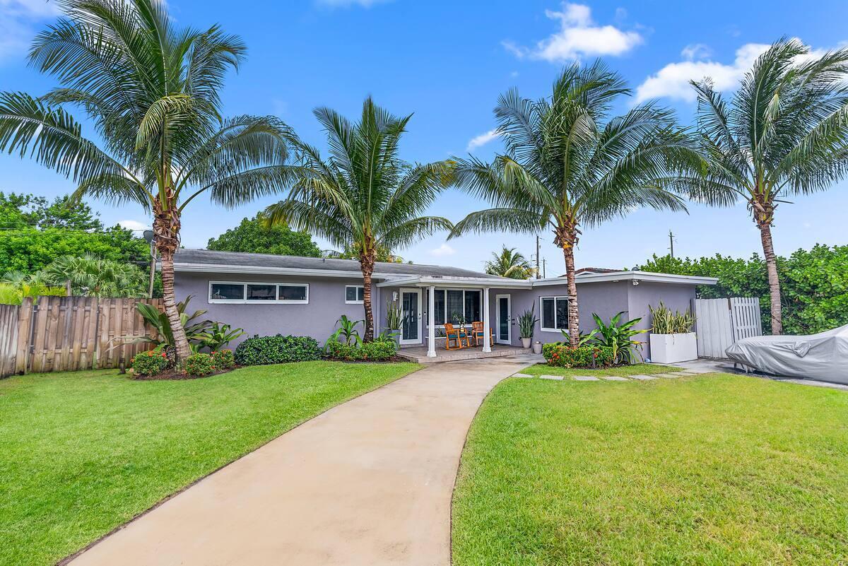 Wilton Manors photo 1