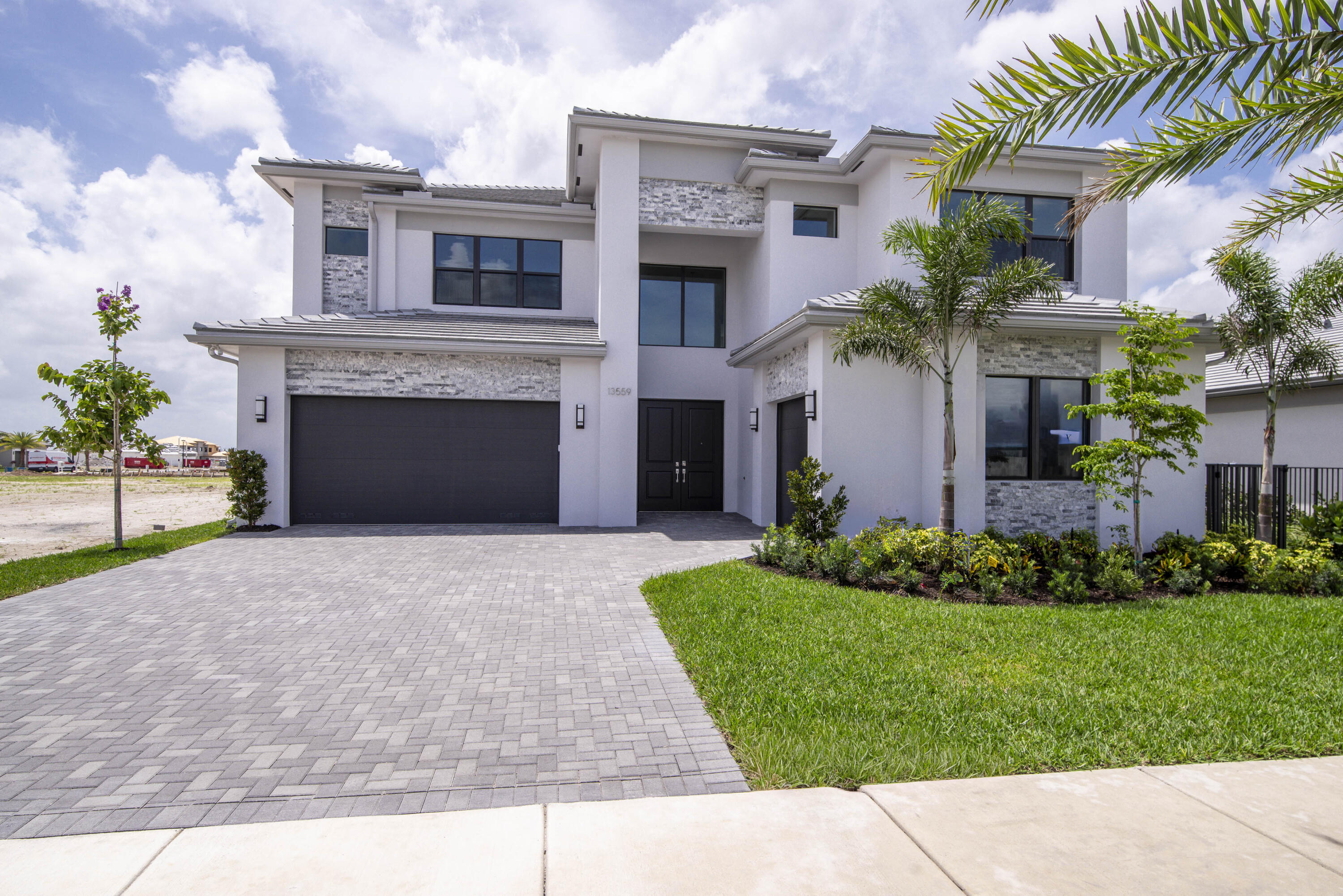 Palm Beach Gardens photo 2