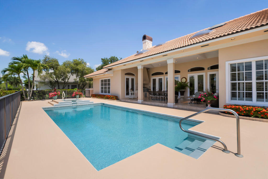 Palm Beach Gardens photo 3