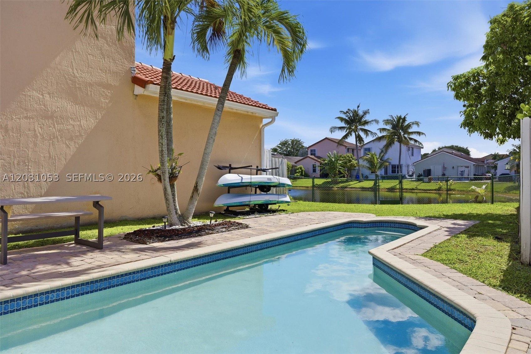 Pembroke Pines photo 2