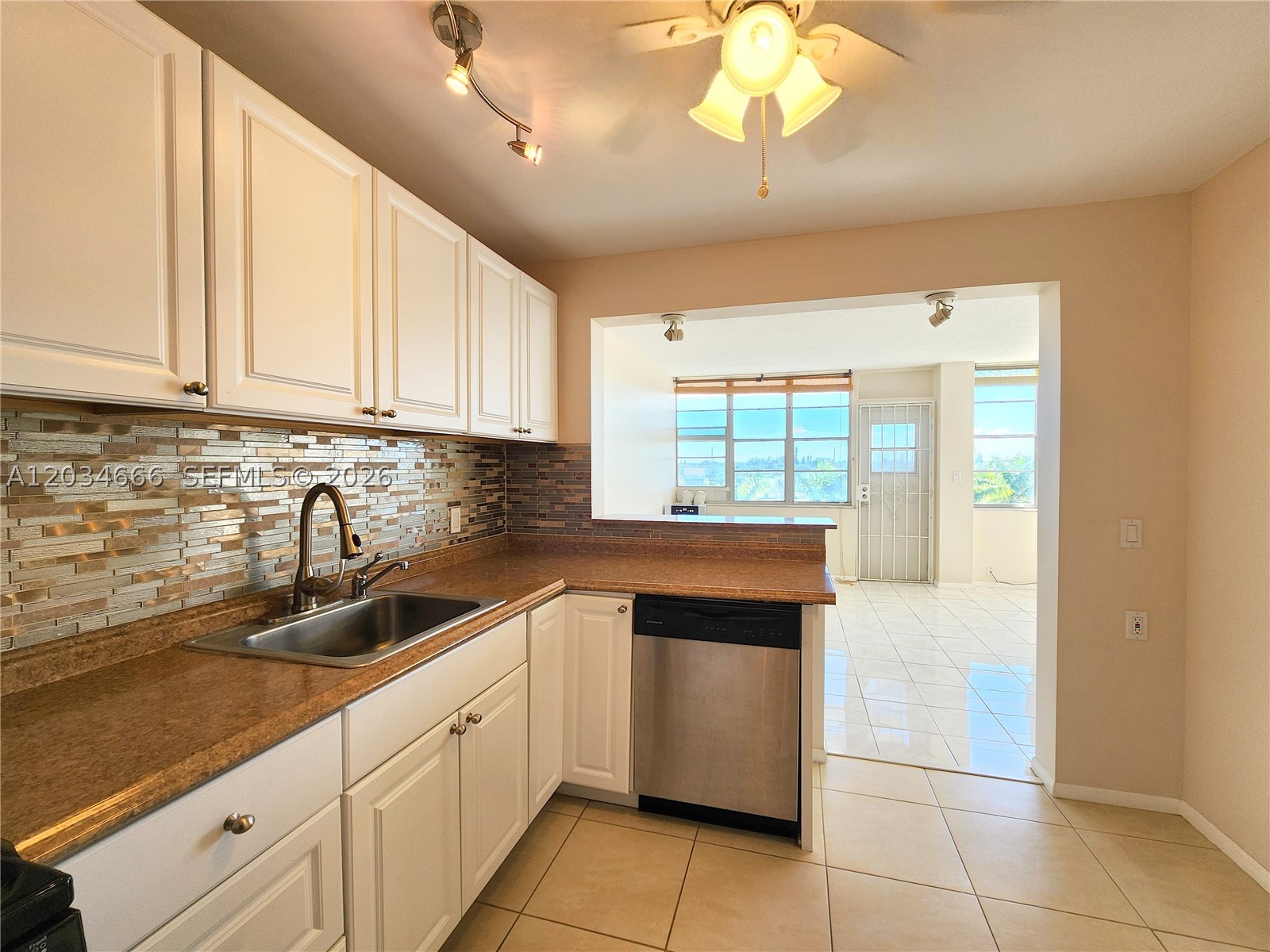 North Miami Beach photo 4