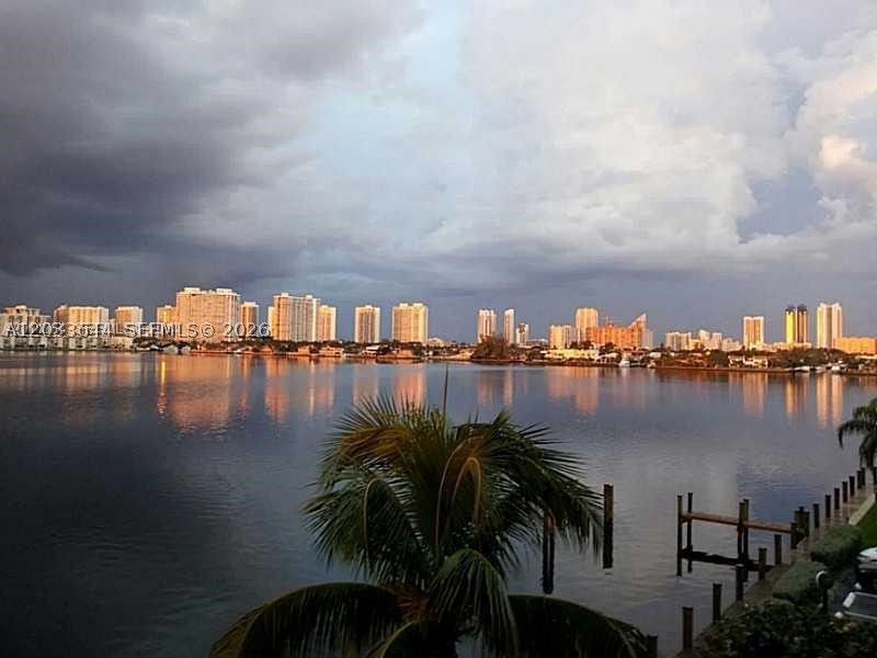 North Miami Beach photo 1