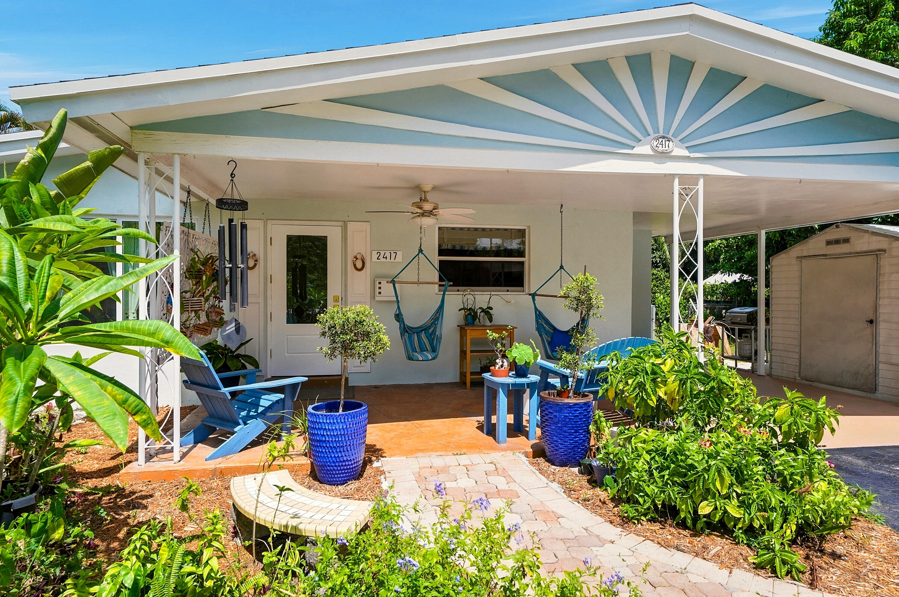 Wilton Manors photo 2