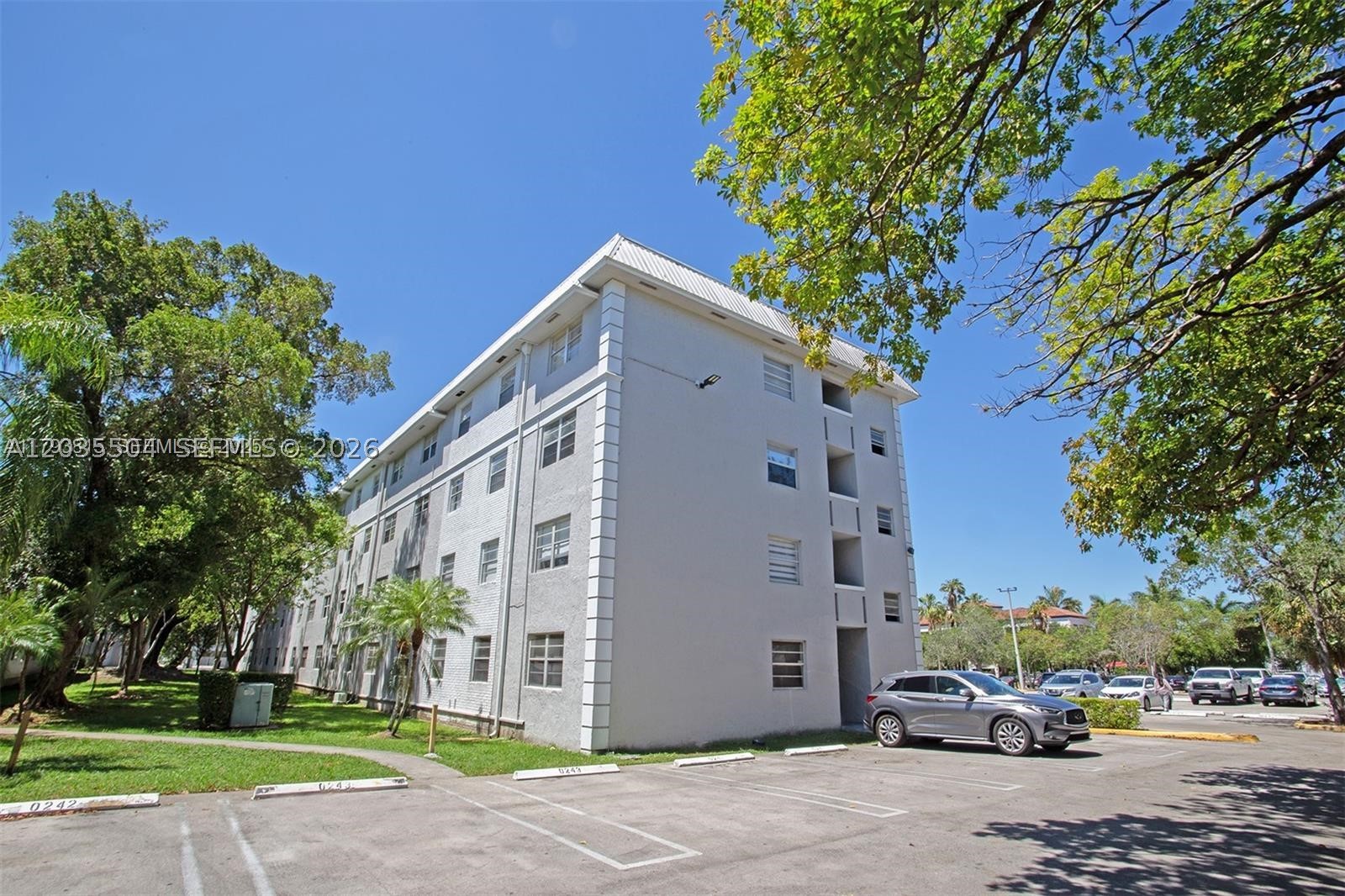 Palmetto Bay photo 2