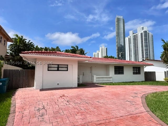 Sunny Isles Beach photo 2