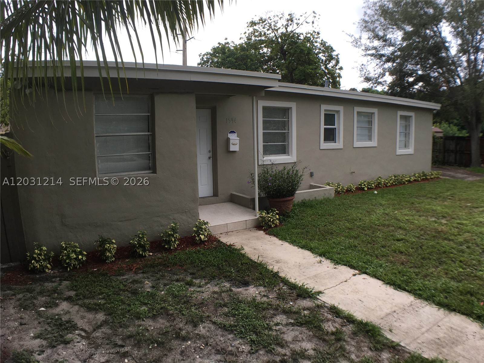 North Miami Beach photo 2