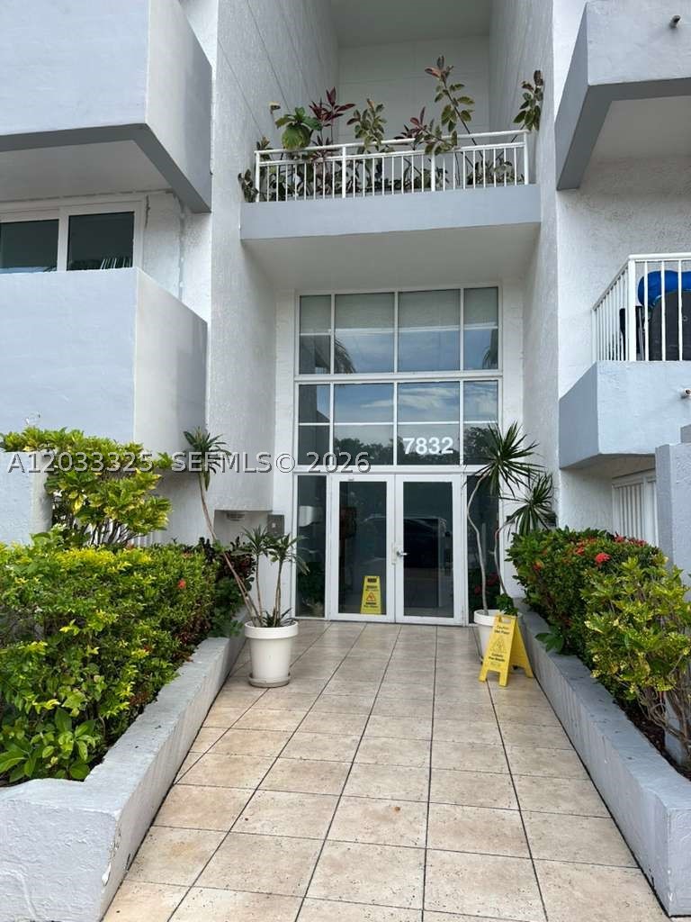 Miami Beach photo 2