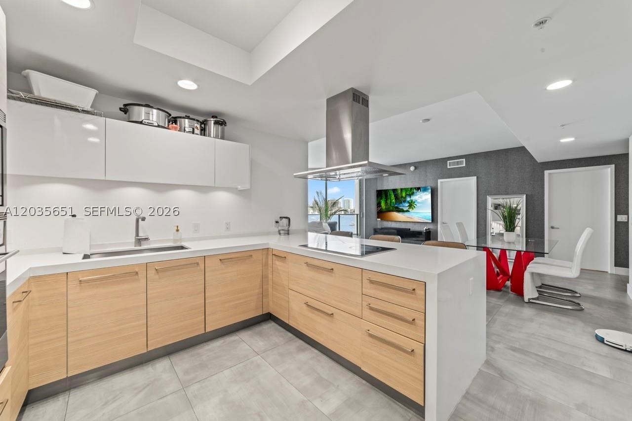 North Miami Beach photo 5