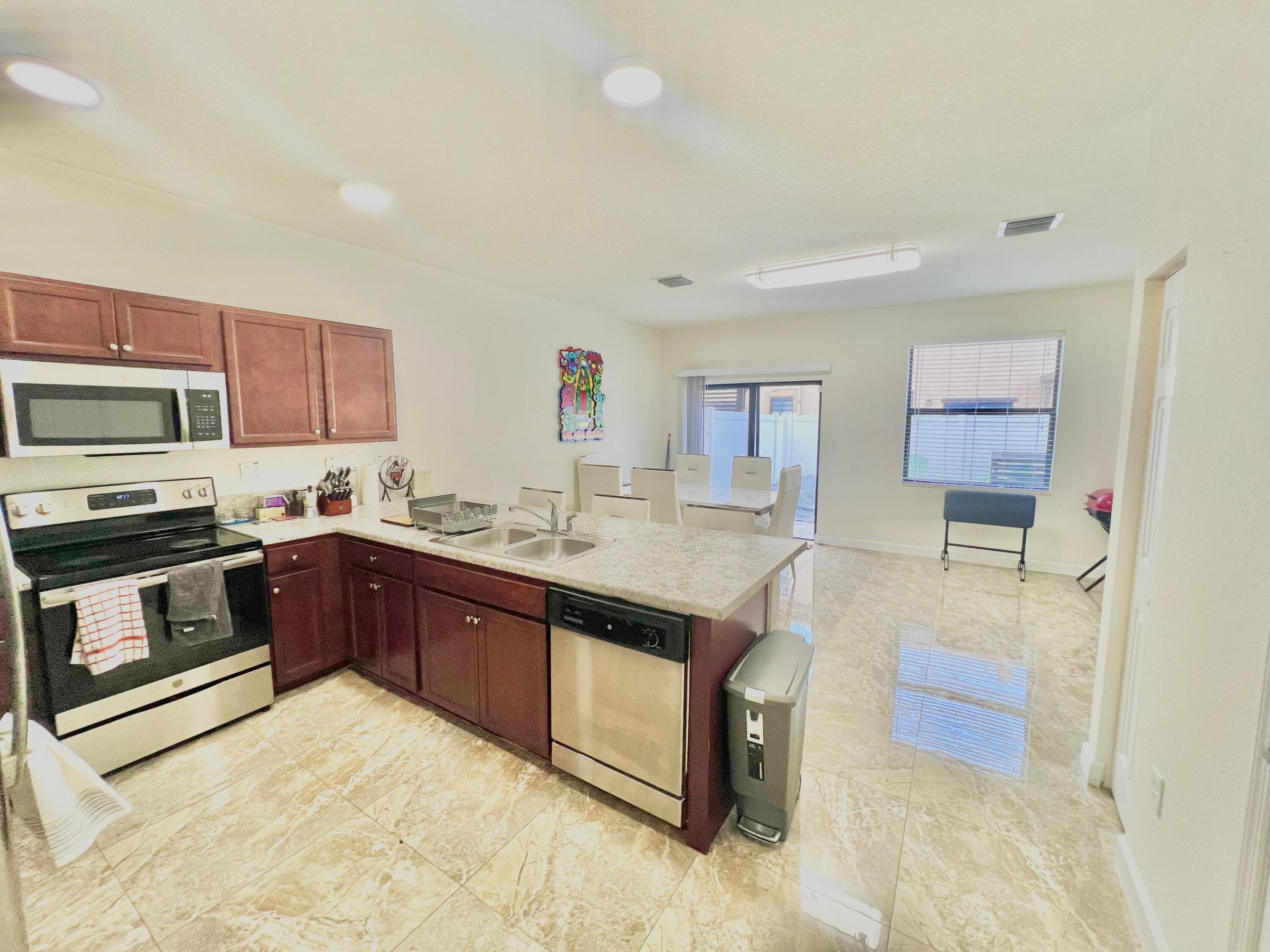 Hialeah photo 2