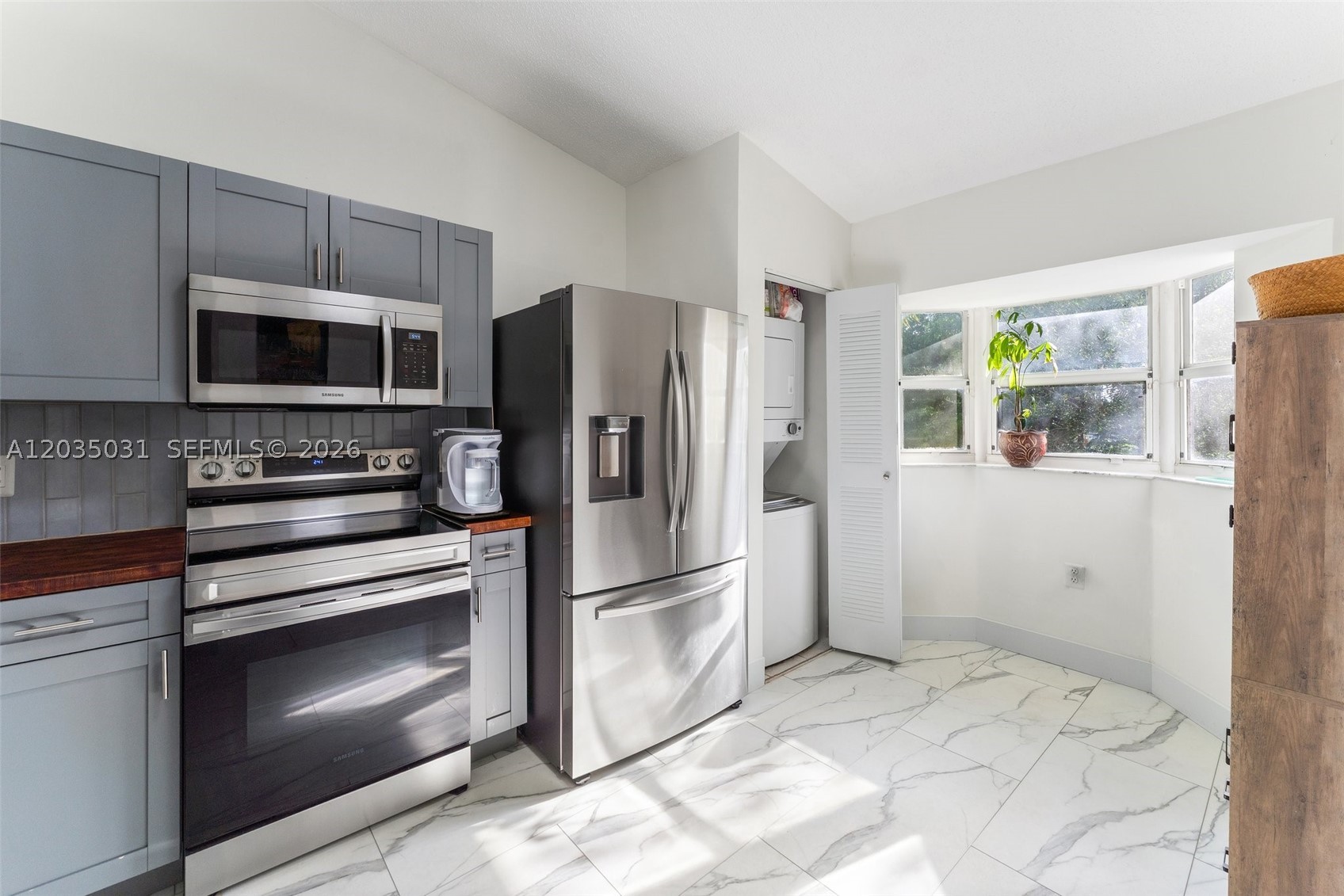 Pembroke Pines photo 3