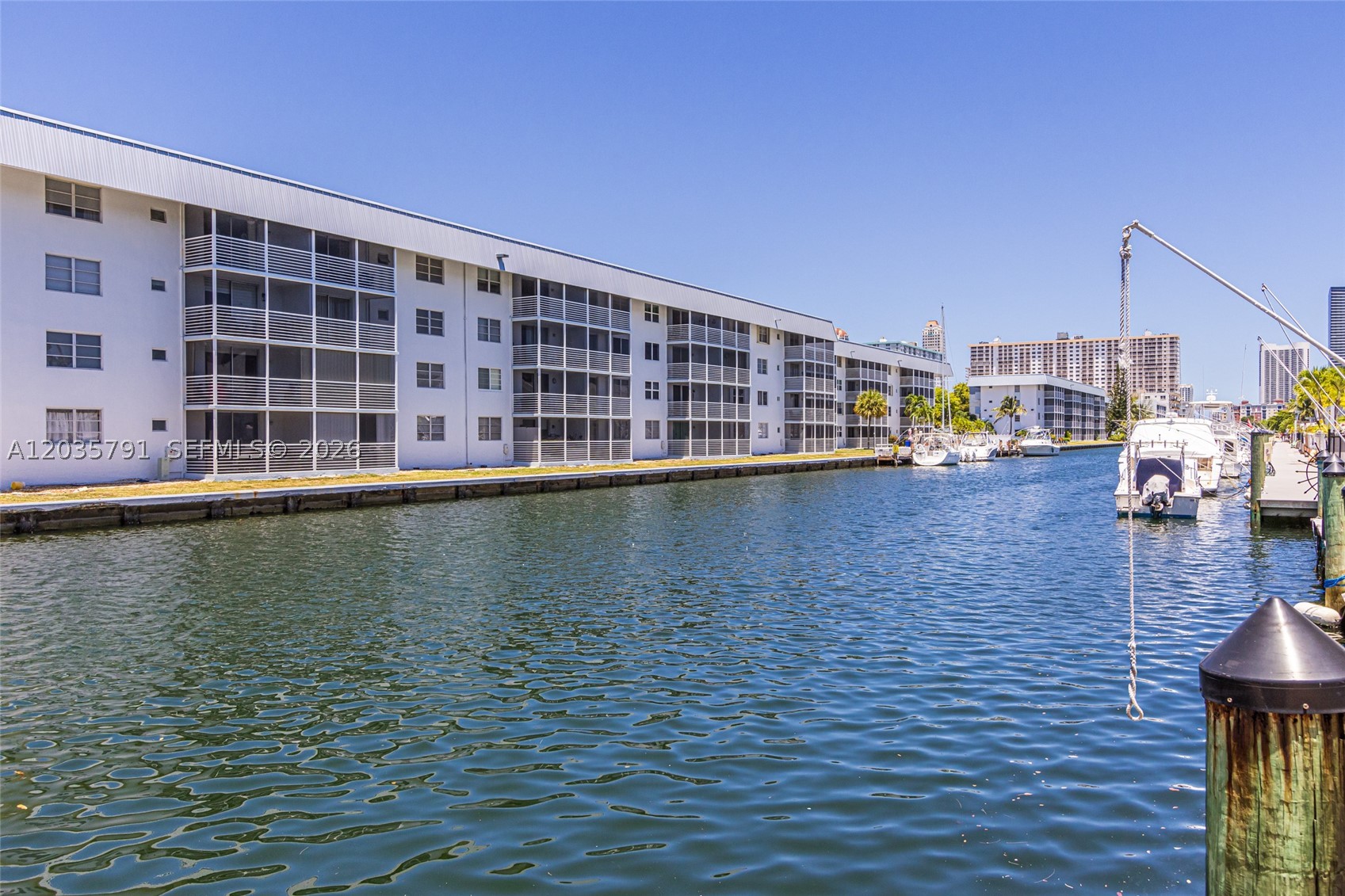 North Miami Beach photo 3