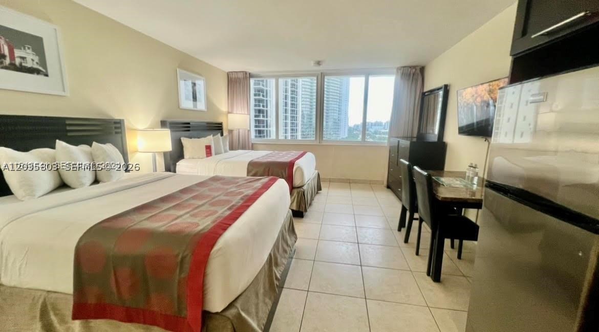 Sunny Isles Beach photo 1