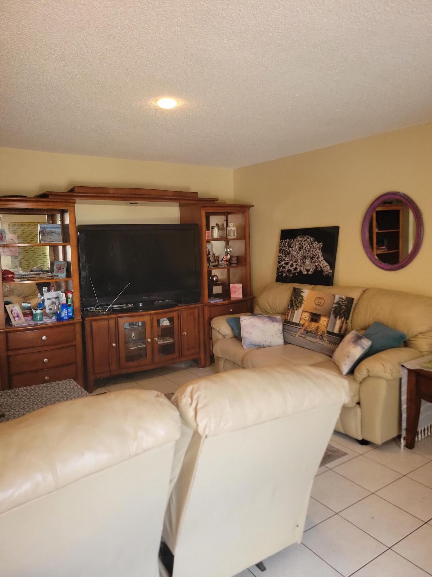 Hallandale Beach photo 4
