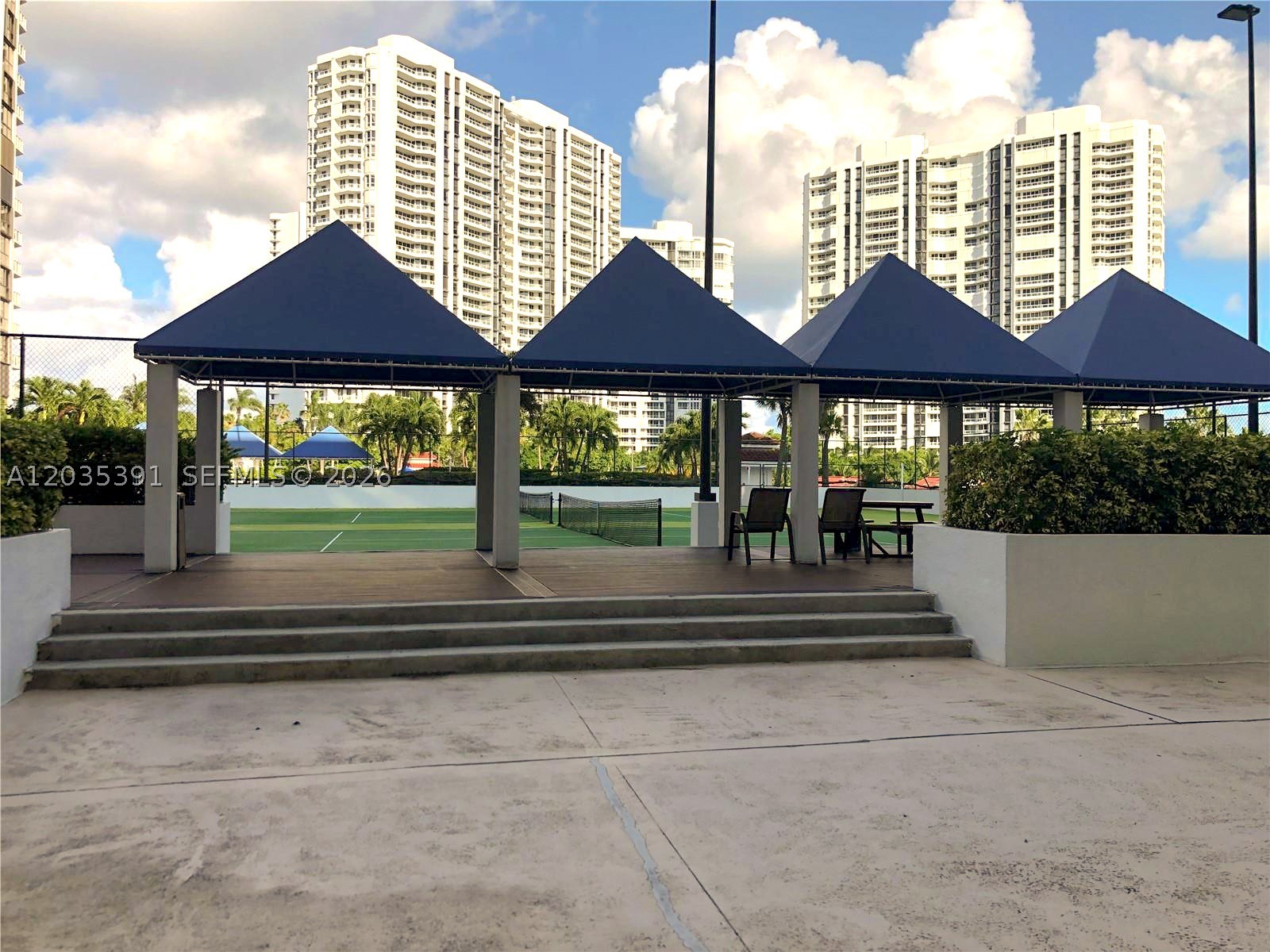 Aventura photo 5