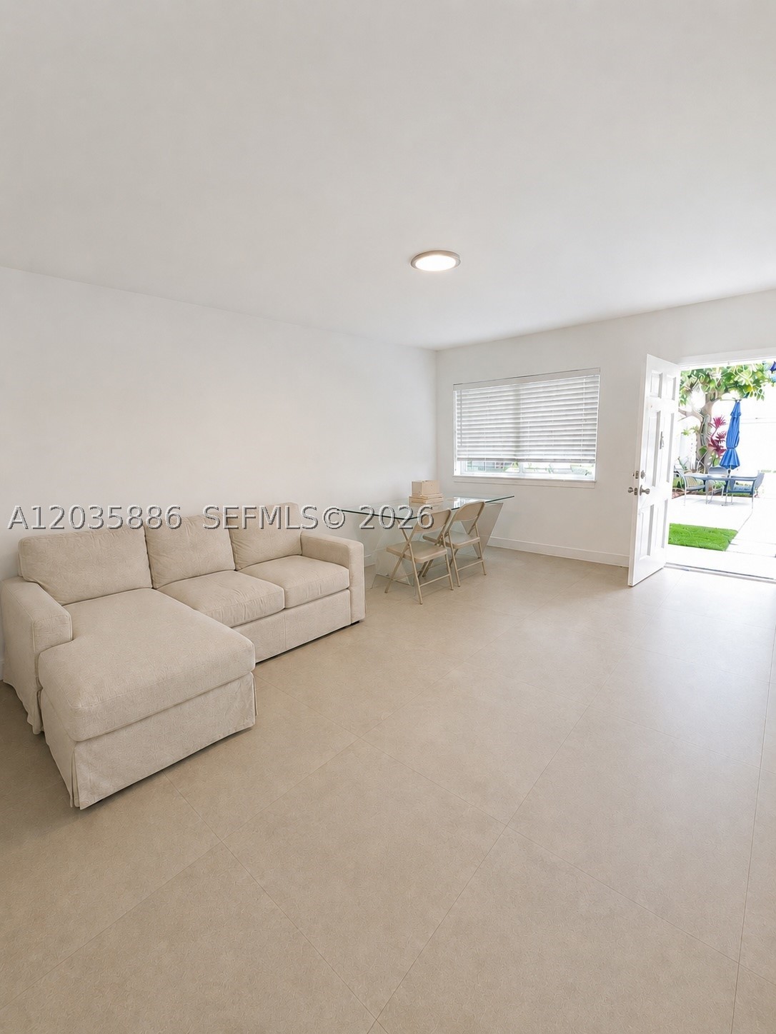 Hallandale Beach photo 1