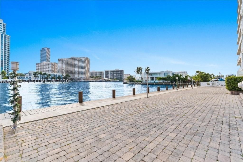Hallandale Beach photo 1