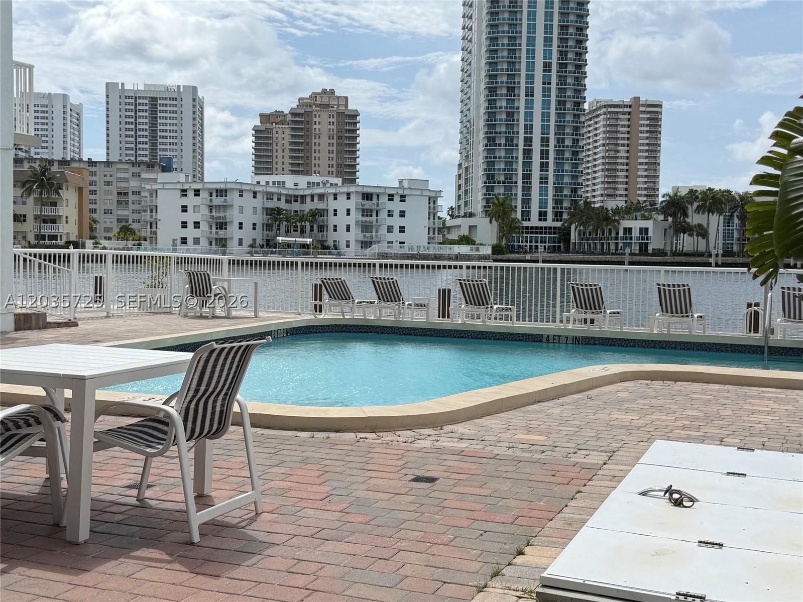 Hallandale Beach photo 2