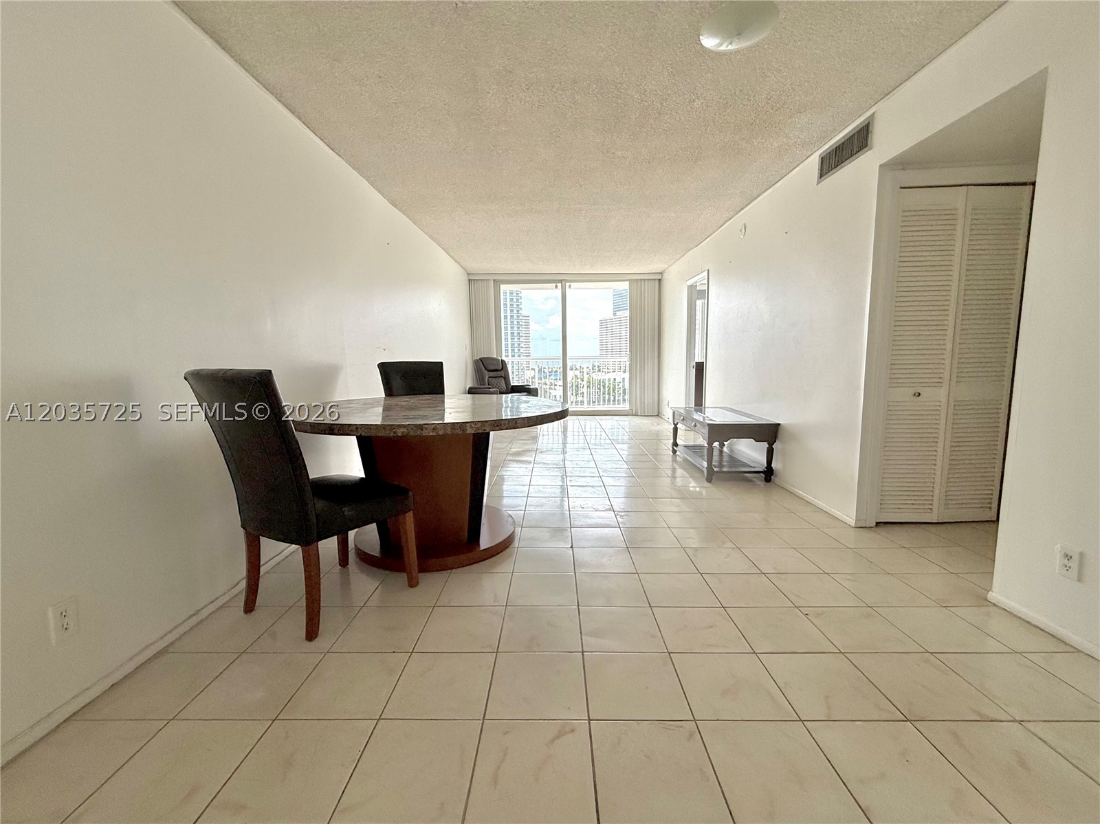 Hallandale Beach photo 4