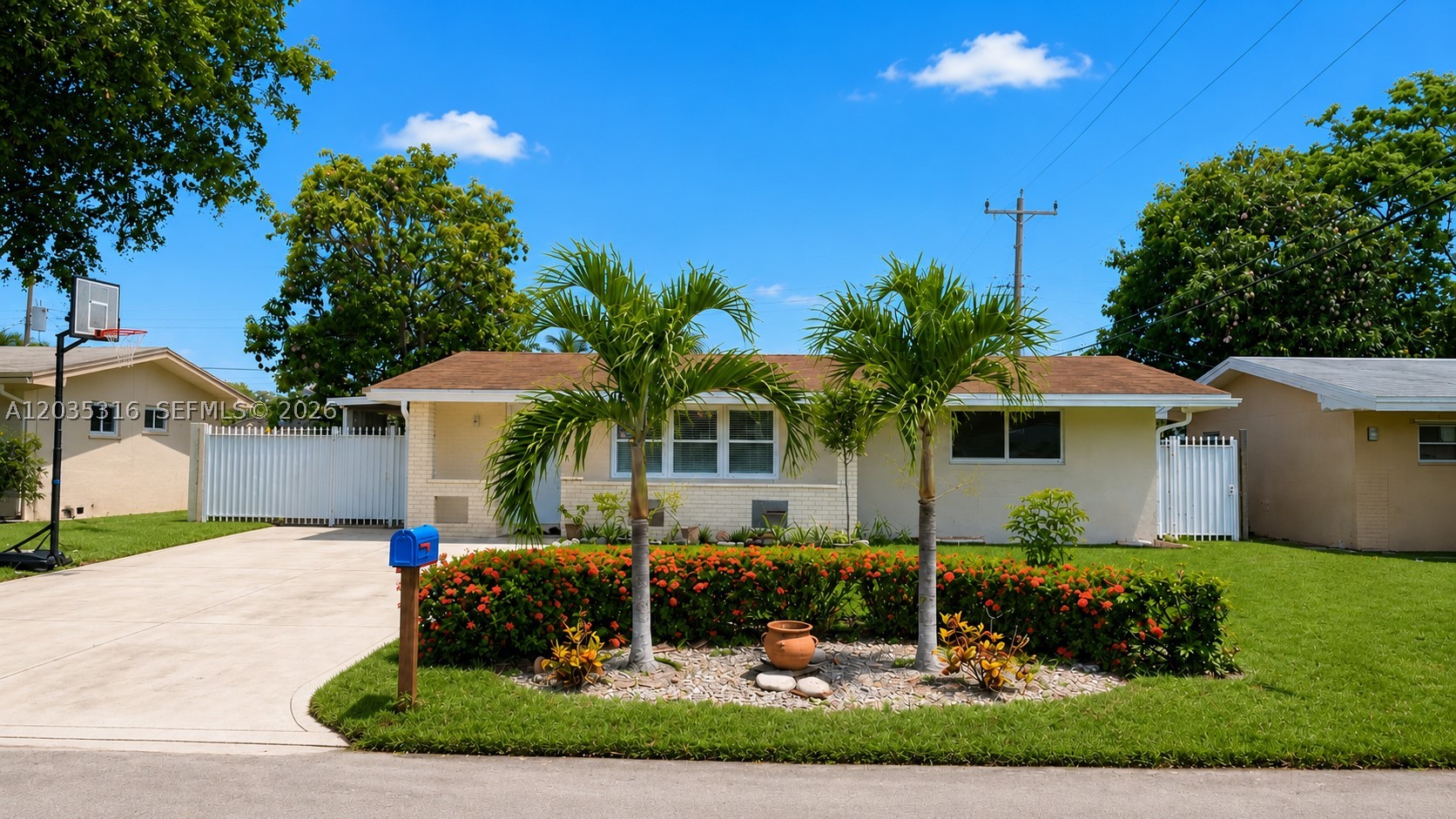 Pembroke Pines photo 5