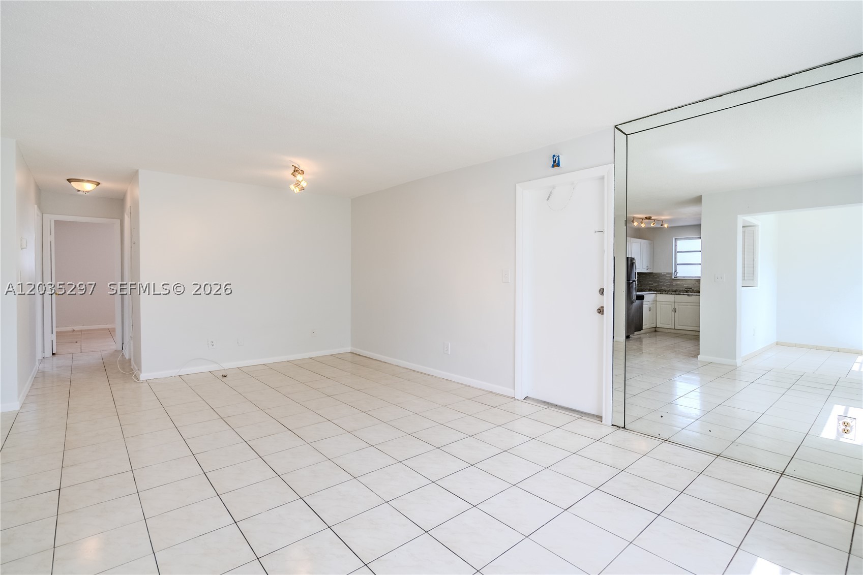 Hallandale Beach photo 3