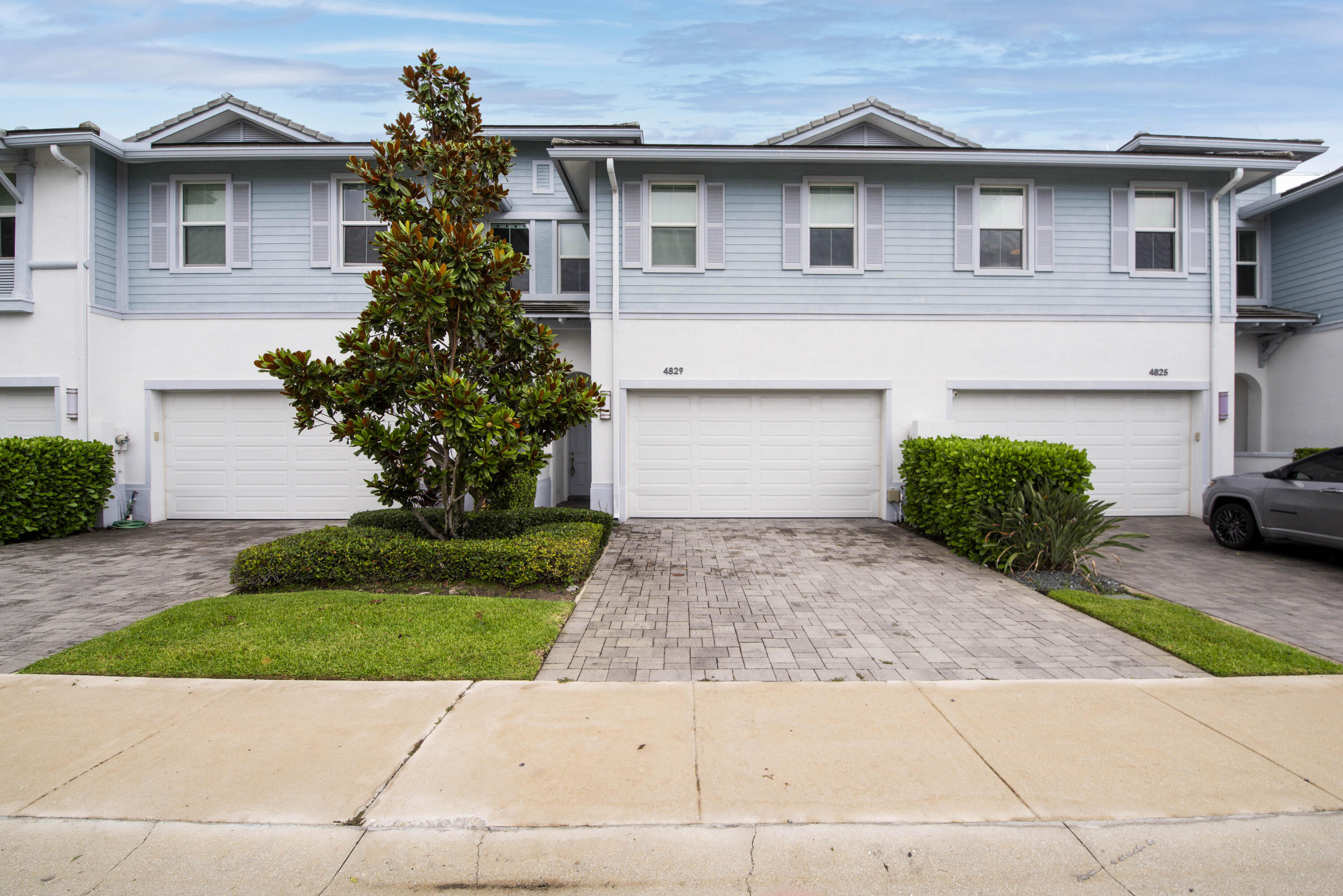 Palm Beach Gardens photo 1
