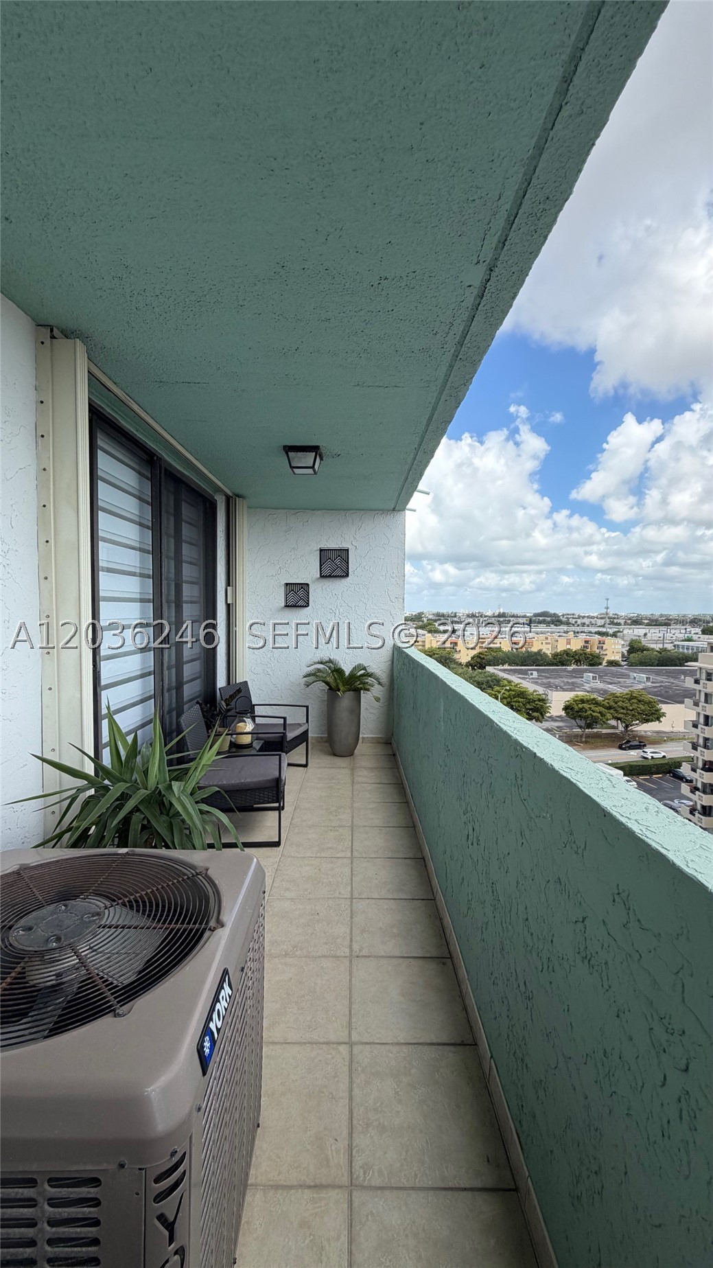 Hialeah photo 2