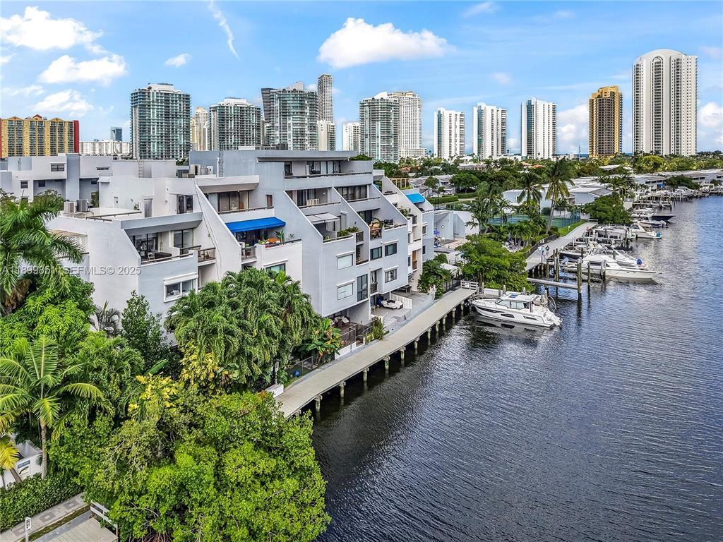 Sunny Isles Beach photo 2