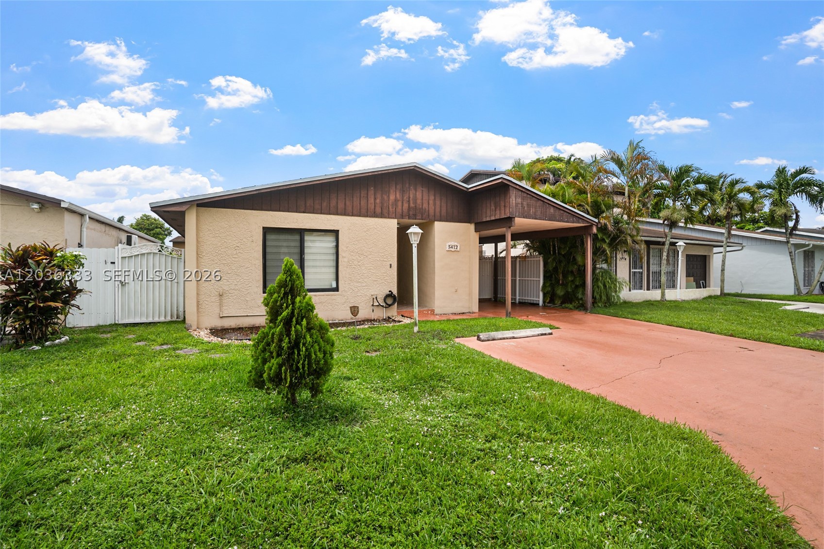 Miami Gardens photo 3