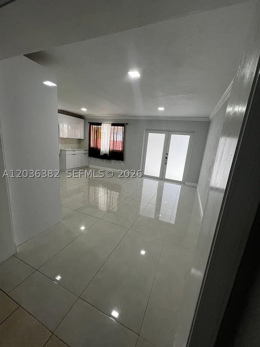 Hialeah photo 5