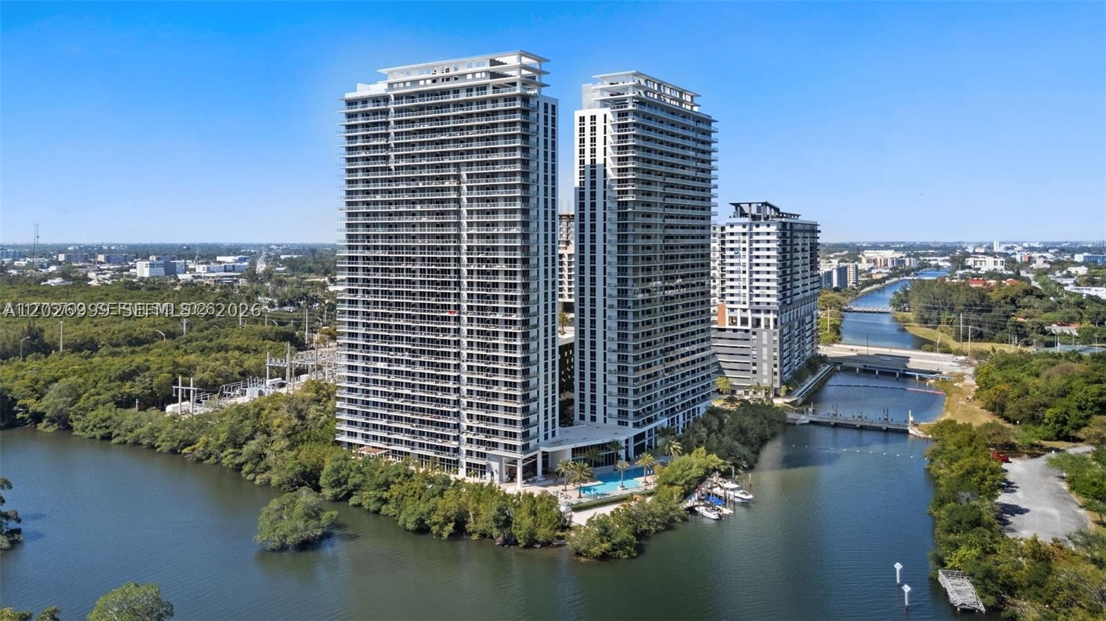 North Miami Beach photo 2