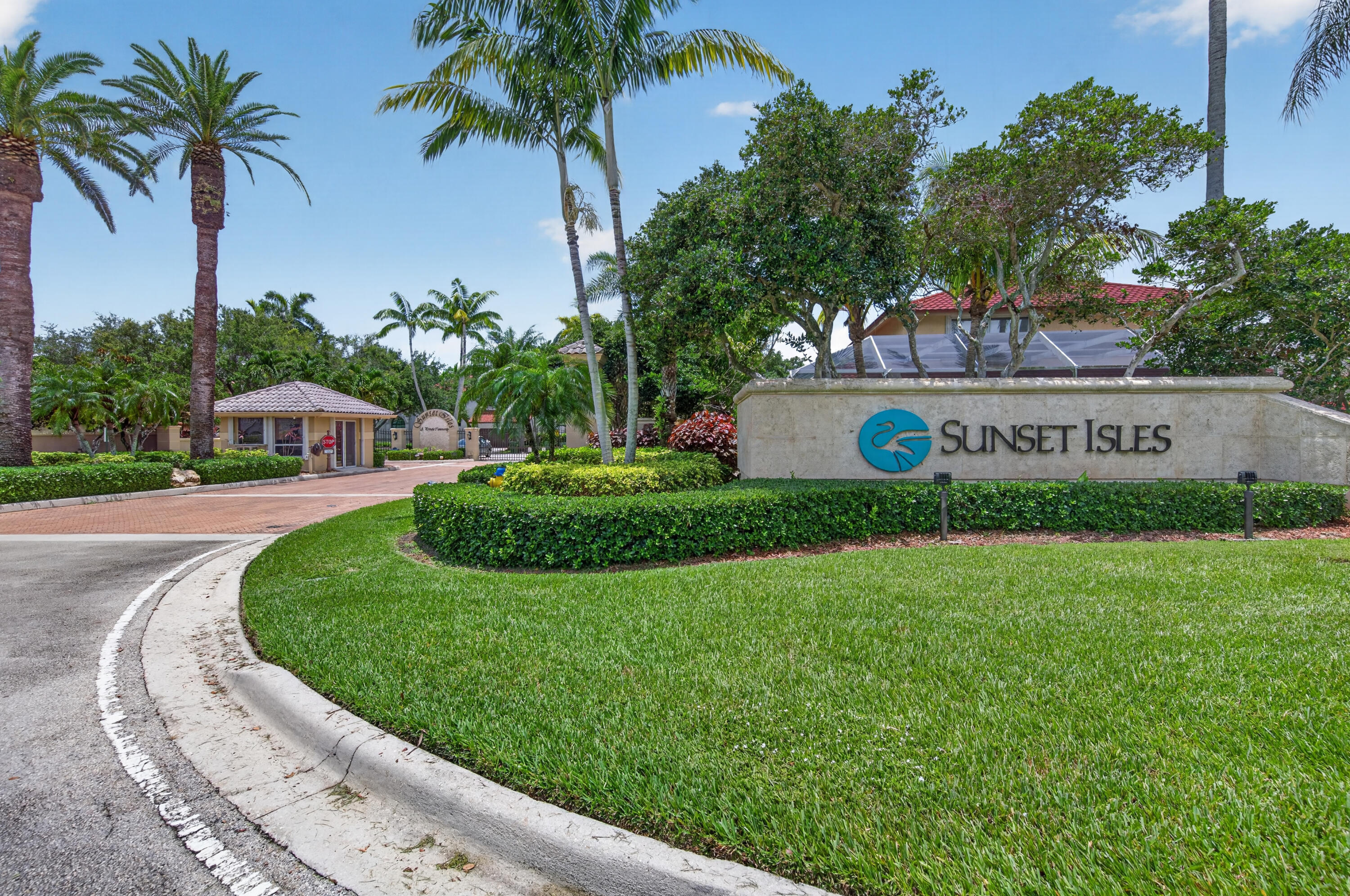 Pembroke Pines photo 4
