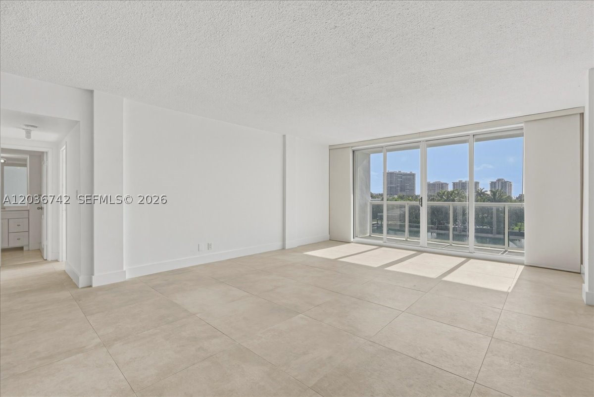 Bay Harbor Islands photo 3