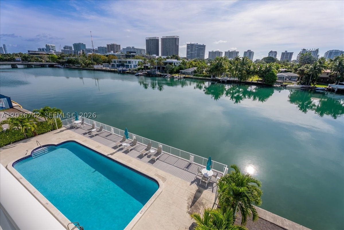 Bay Harbor Islands photo 4