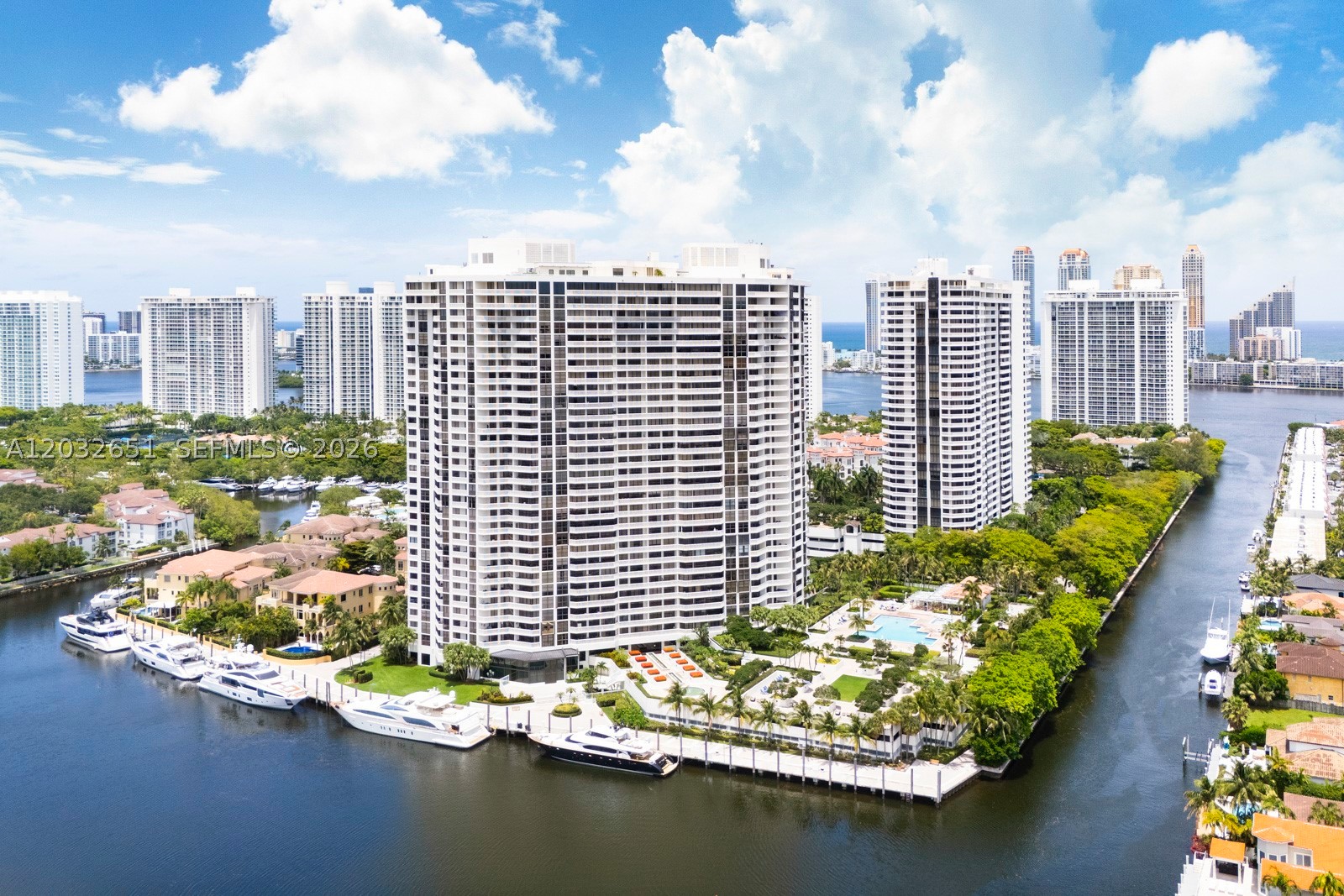 Aventura photo 1