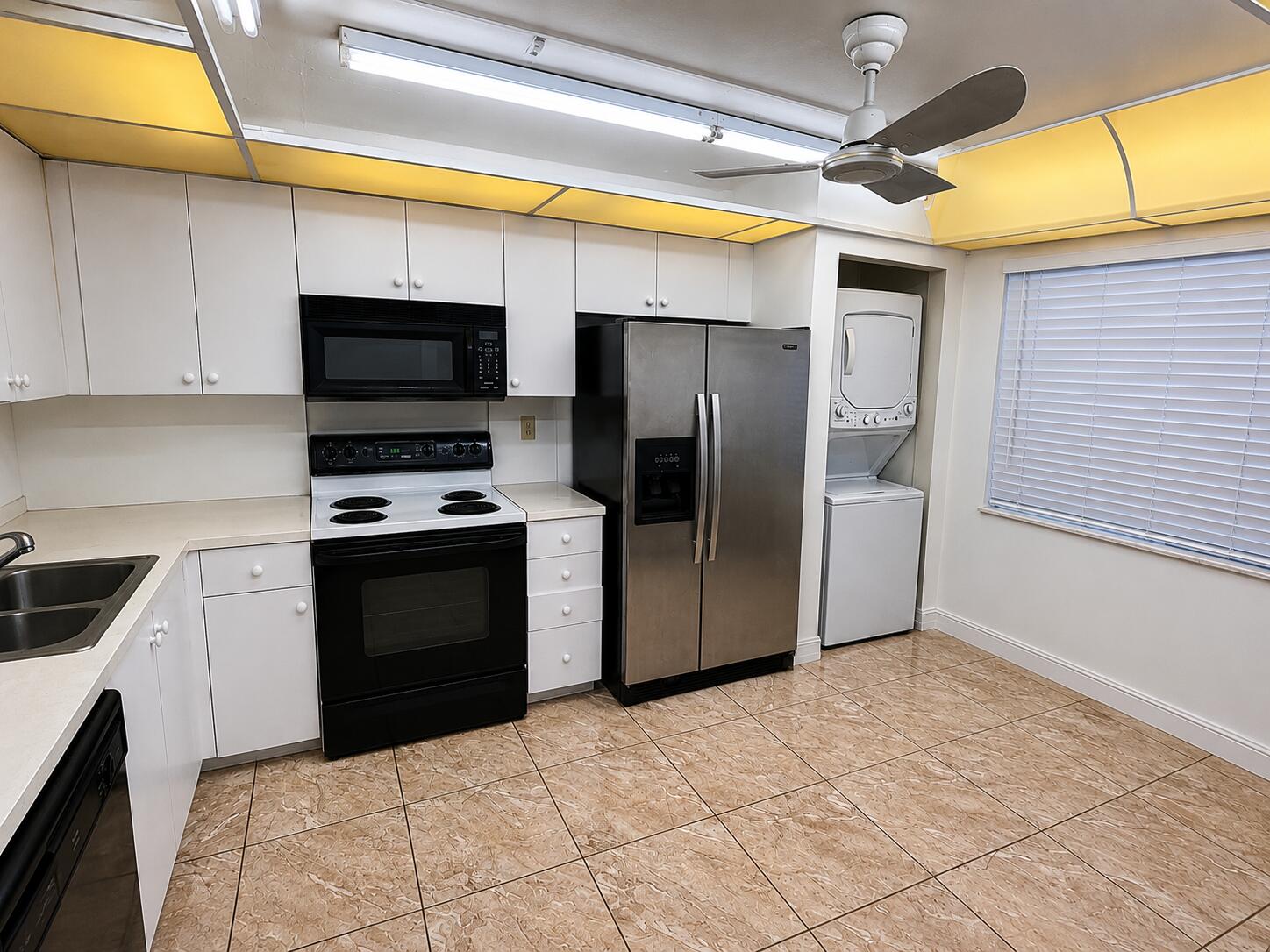 Pembroke Pines photo 2