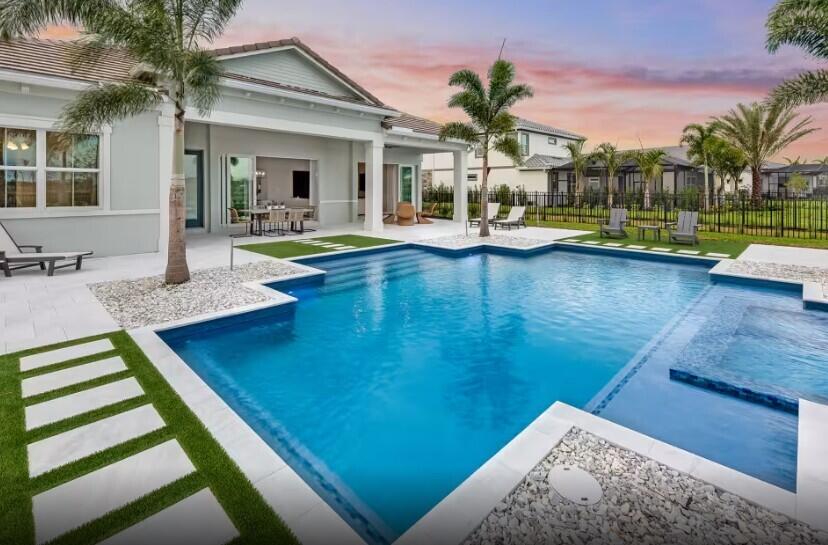 Palm Beach Gardens photo 3